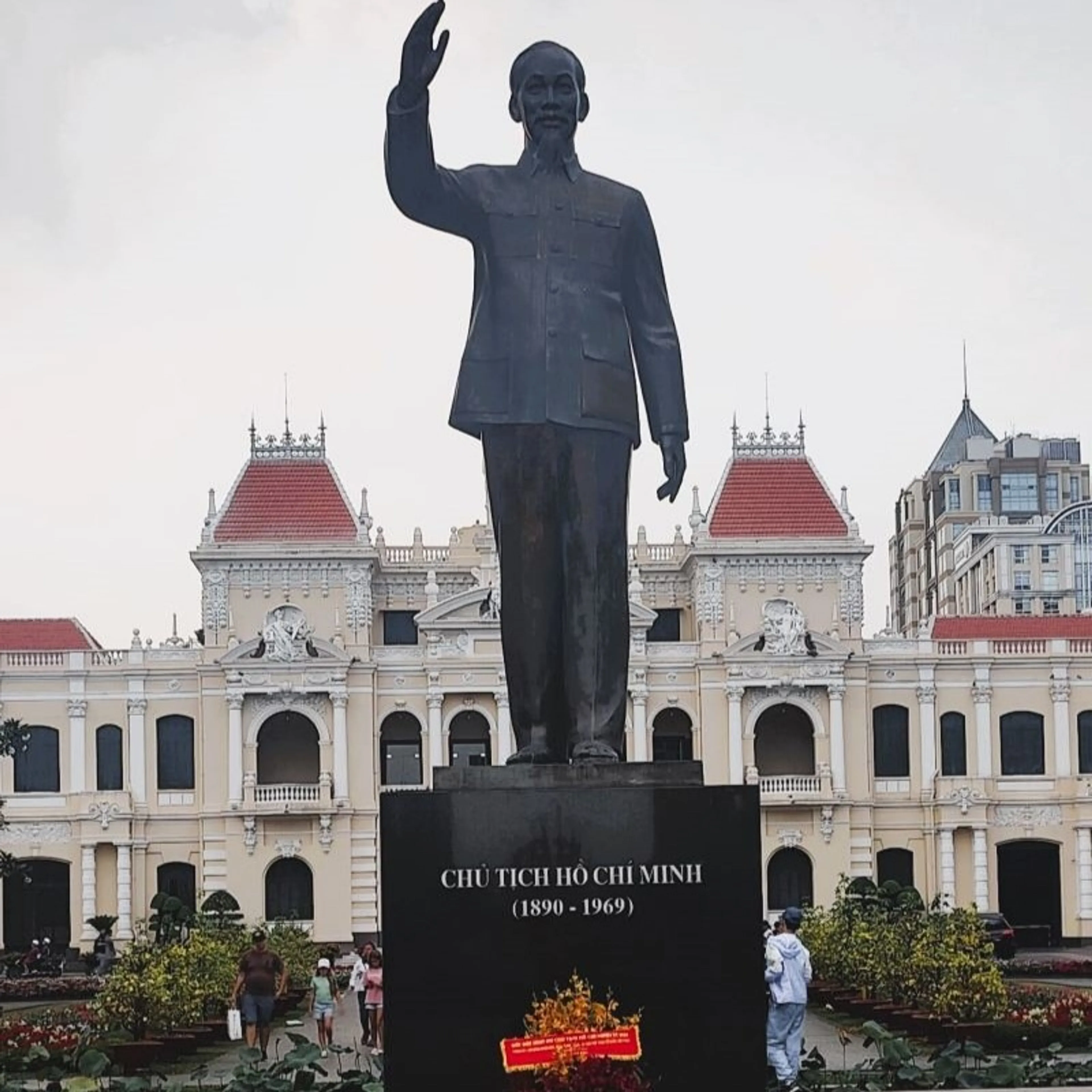 Ho Chi Minh statue