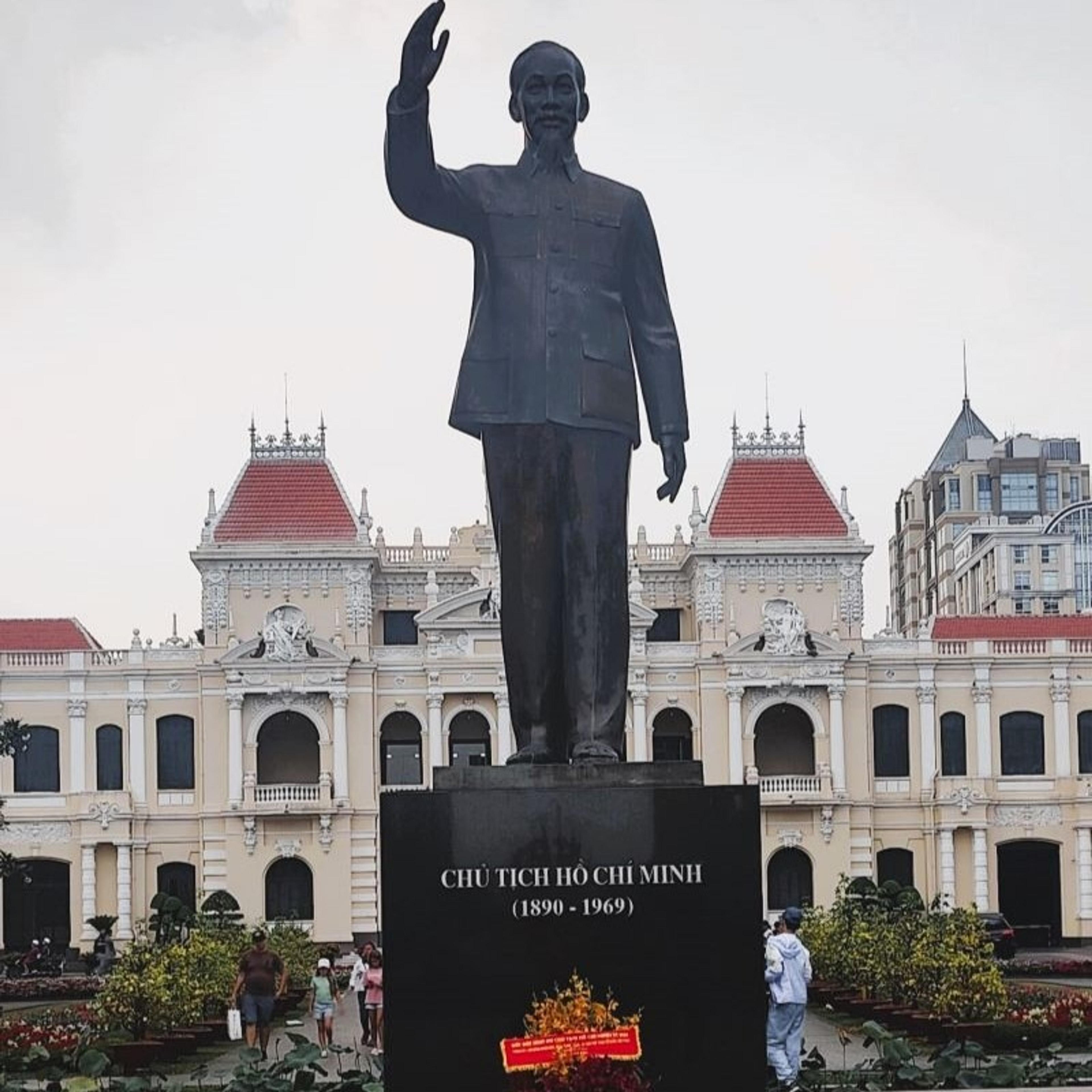 Ho Chi Minh statue