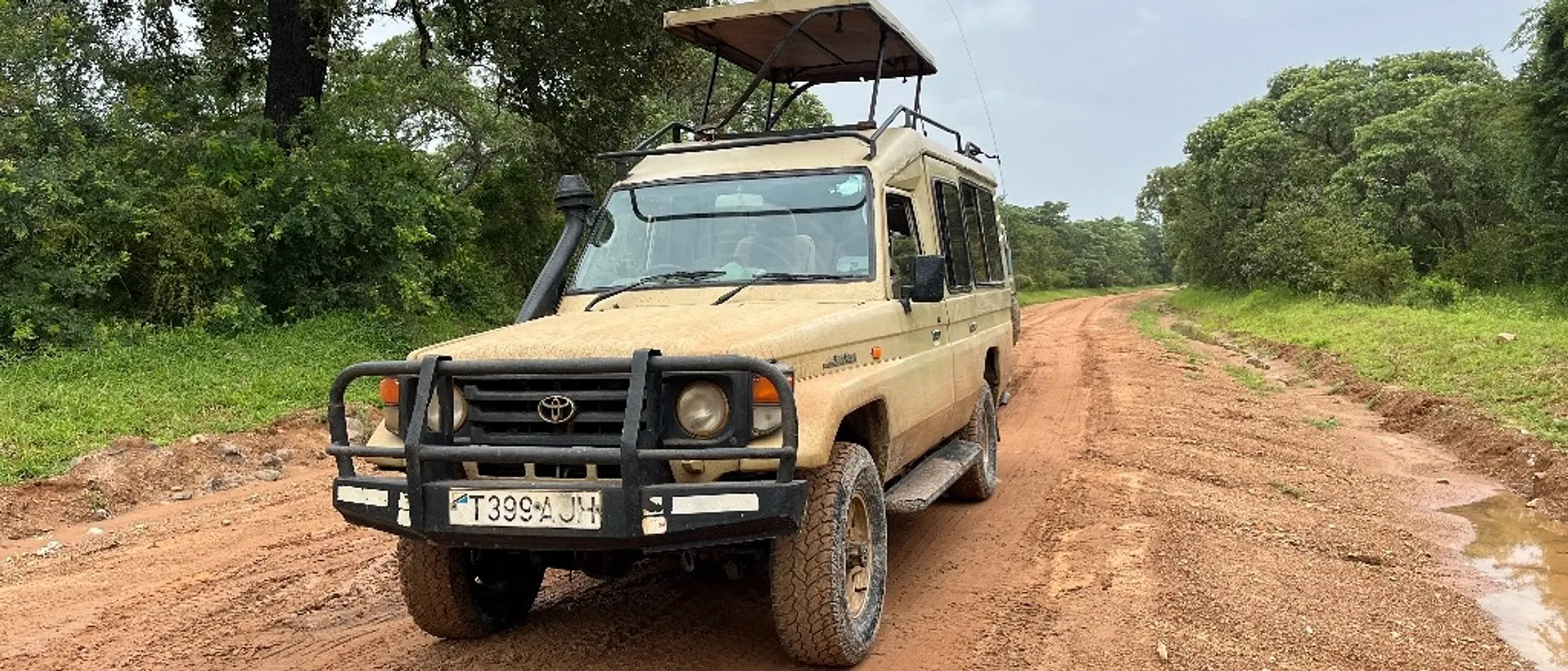 We booked the cheapest safari in Tanzania and this is how it went…