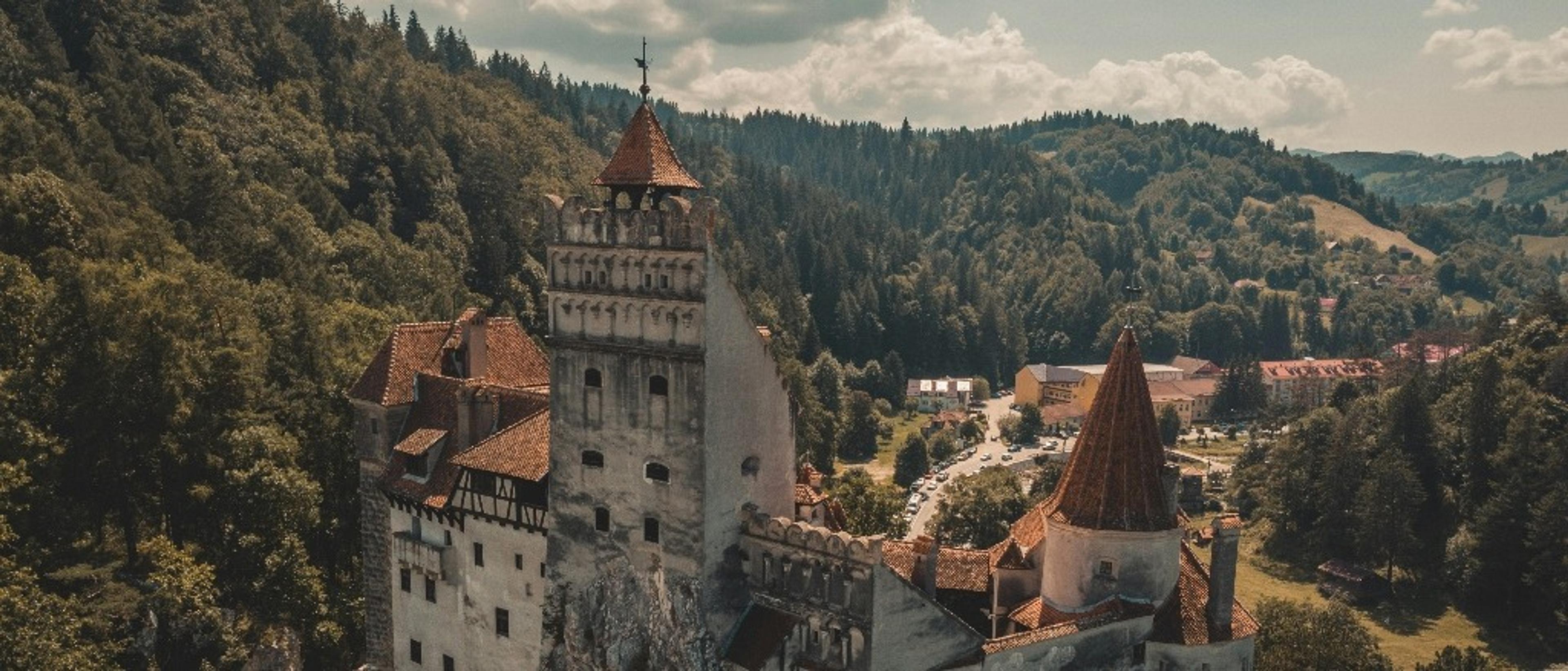 Brașov 🧛‍♀️ at €40-€45 rtn from Memmingen