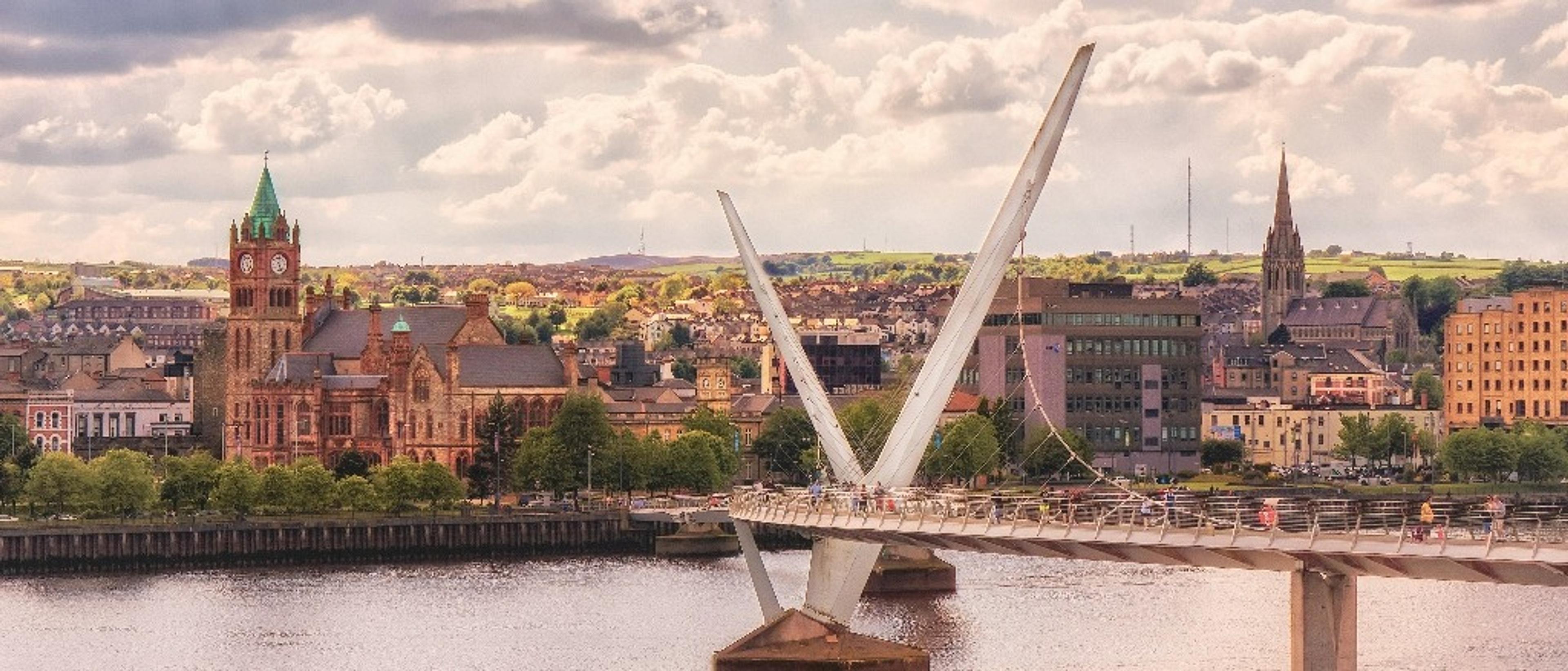 Derry ⛪ at £30-£33 rtn from Manchester