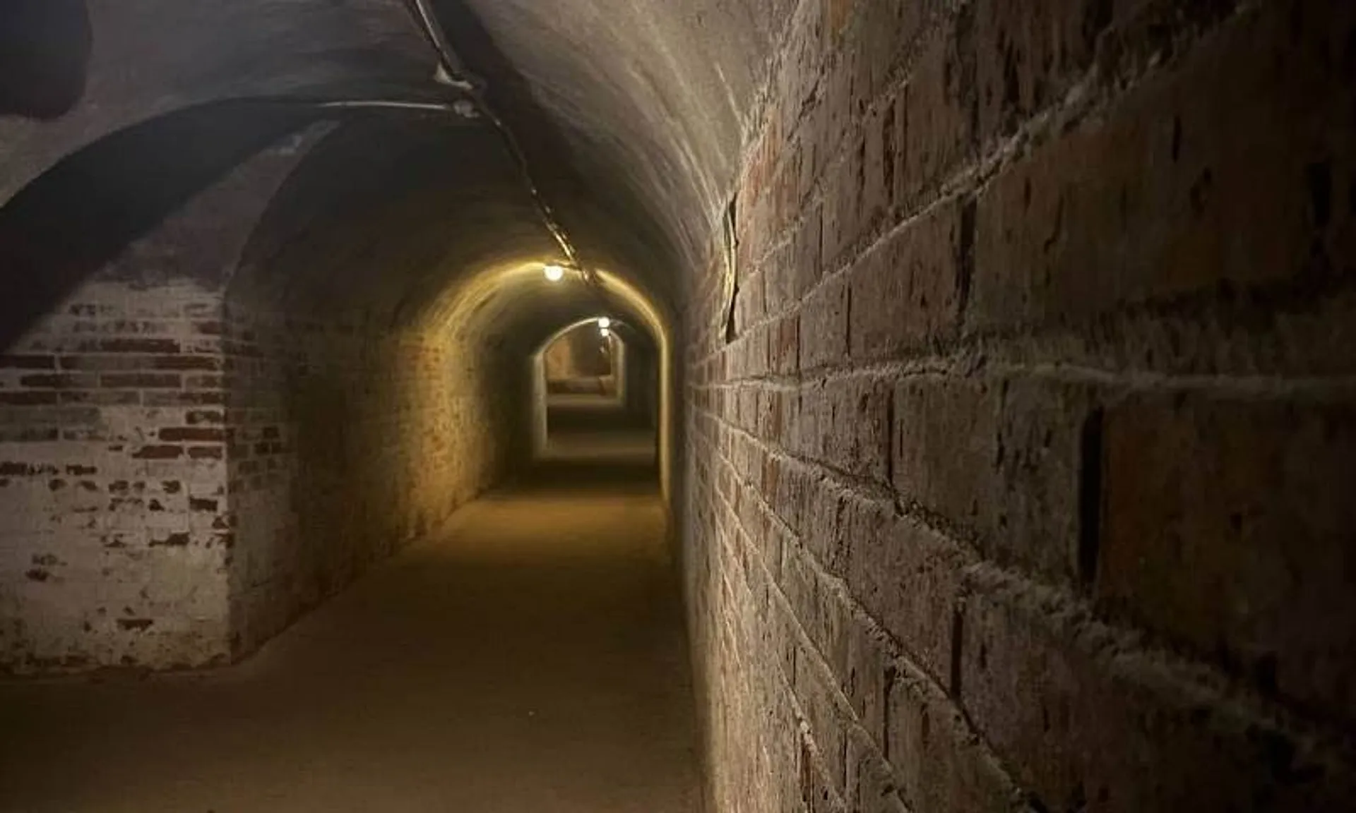 Anti-aircraft tunnels in Barcelona