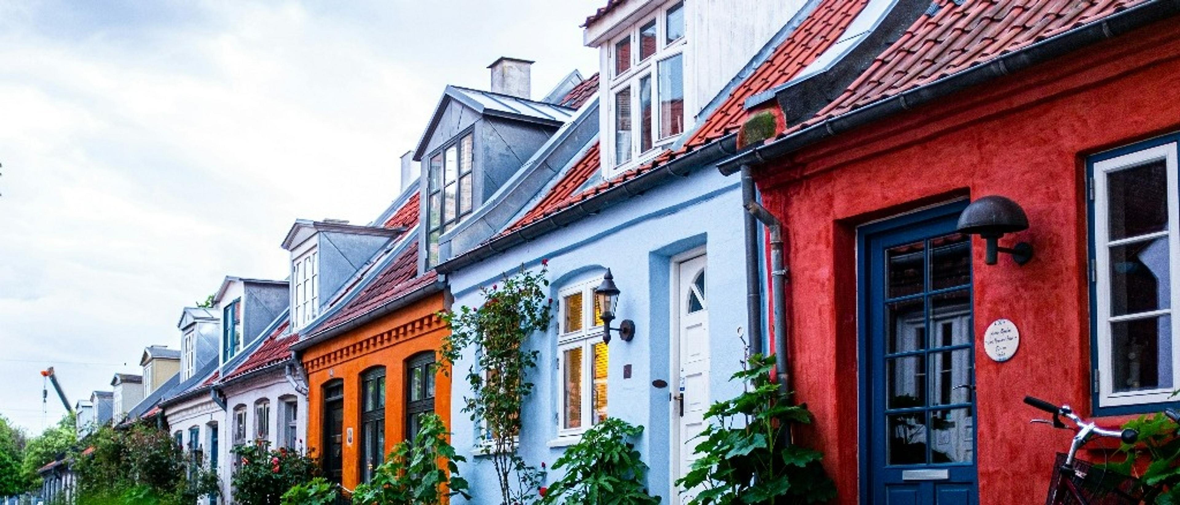 London 💂‍♂️ at €47-€59 rtn from Aarhus 