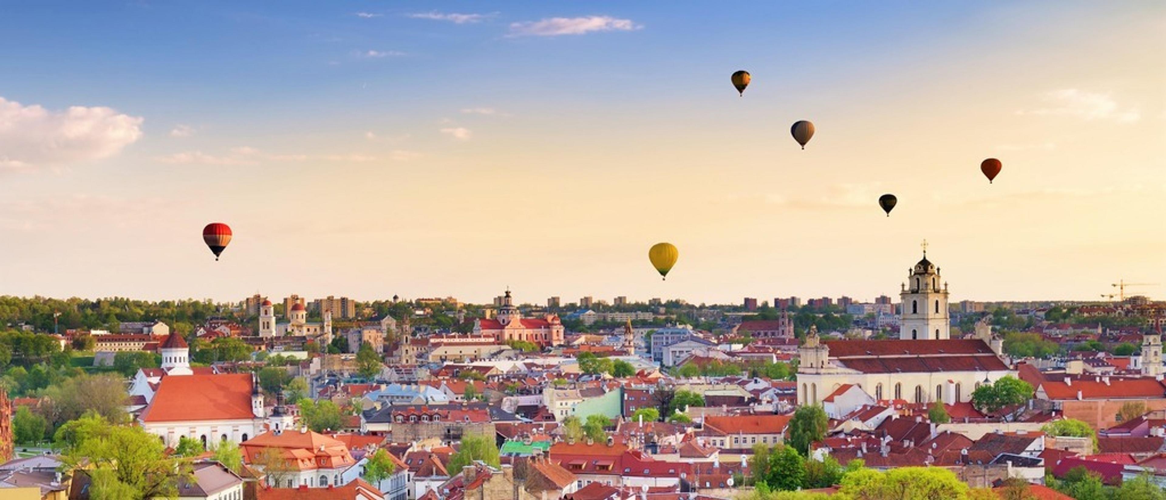 Vilnius 🏰 at €63 rtn from Berlin