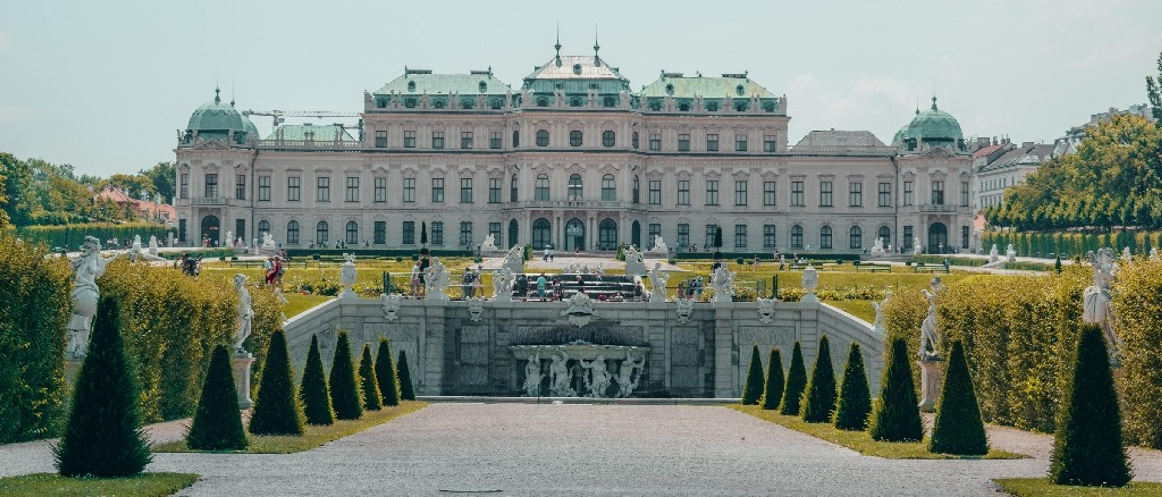 Vienna 🏎️ at €75-€142 rtn from Charleroi, Luxembourg and Eindhoven