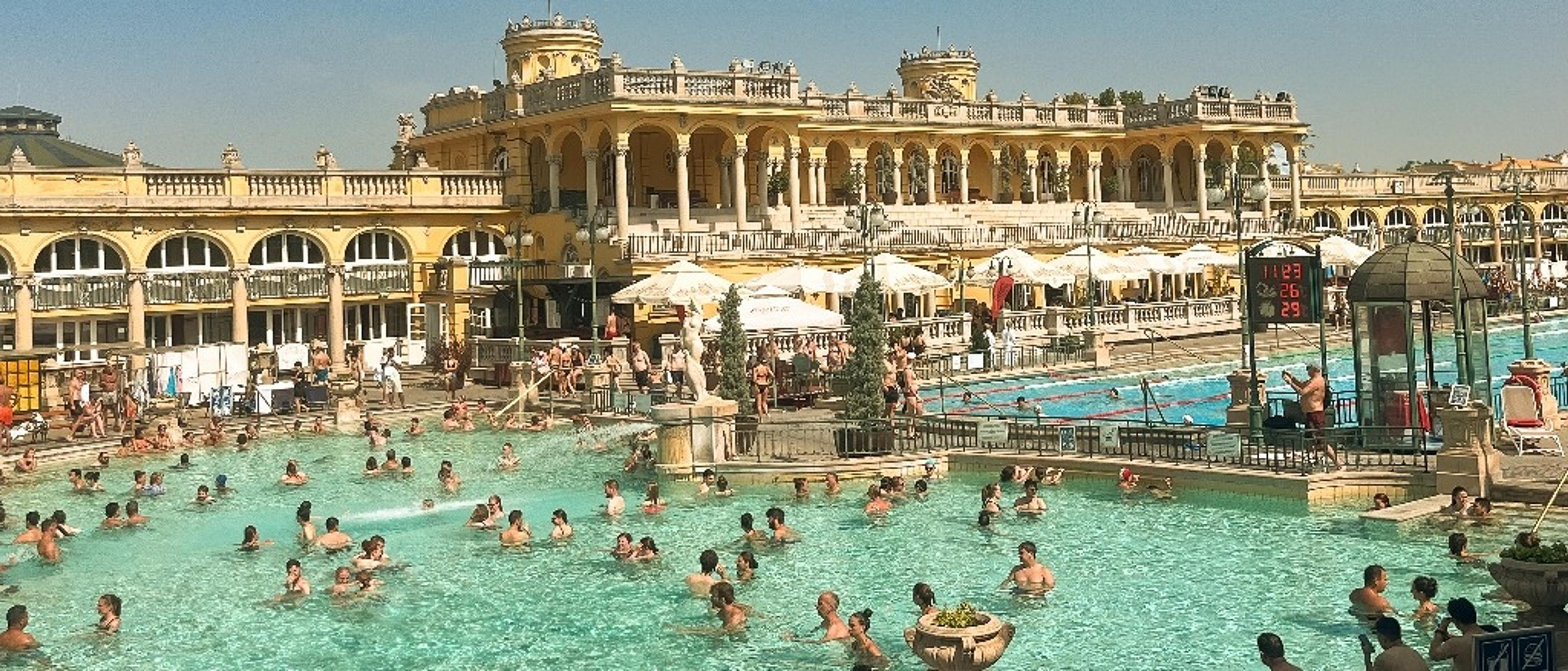 Budapest 🧖‍♀️ at €39-€44 rtn from Berlin