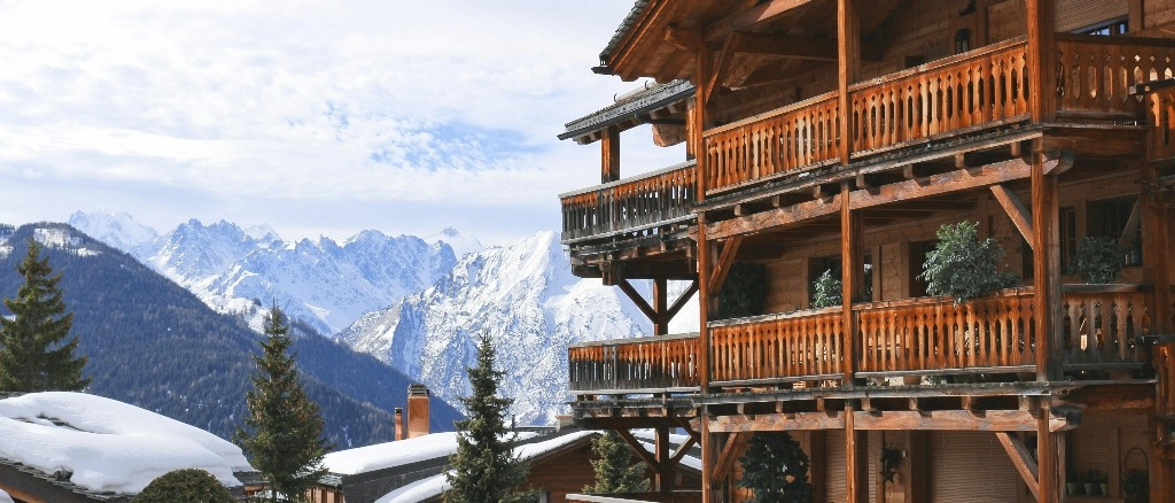 Geneva 🍫 at $379-$380 RT from New York