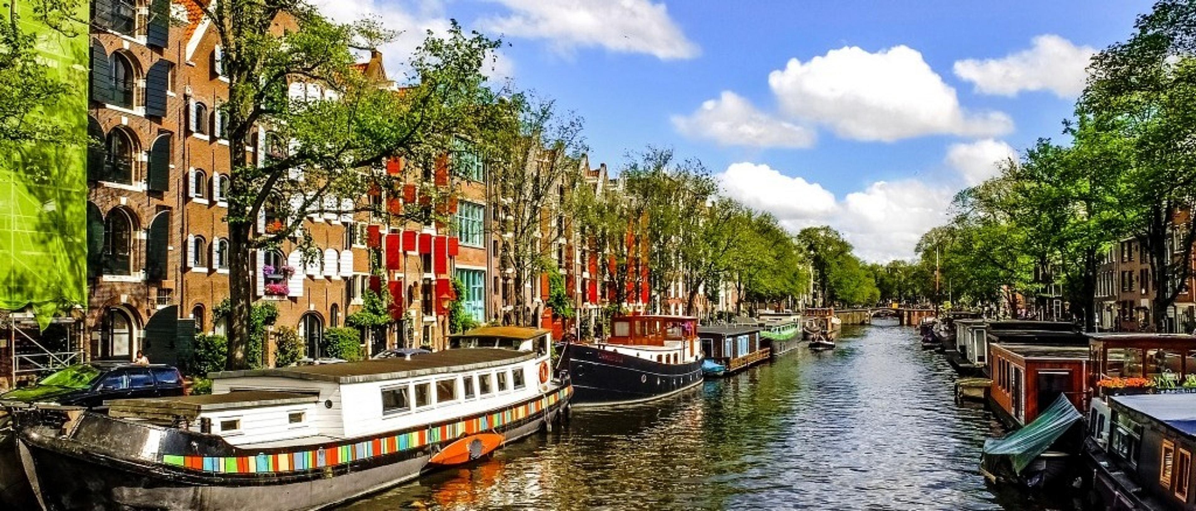 Amsterdam 🚲 at €60 rtn from Dublin