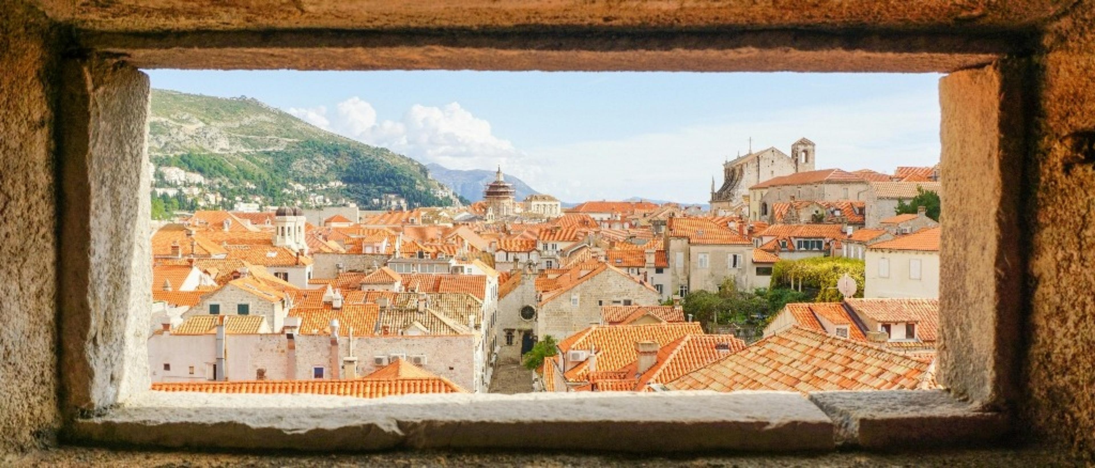 May public holiday trips 🌼 at €43-€115 rtn from Tromsø and Oslo Torp