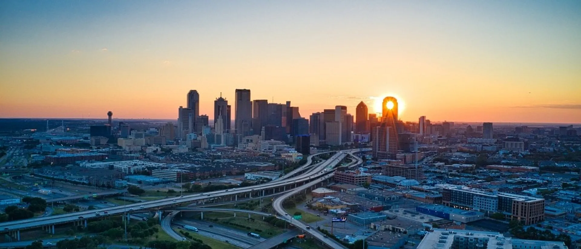 Dallas 🤠 at $38-$60 RT from Las Vegas