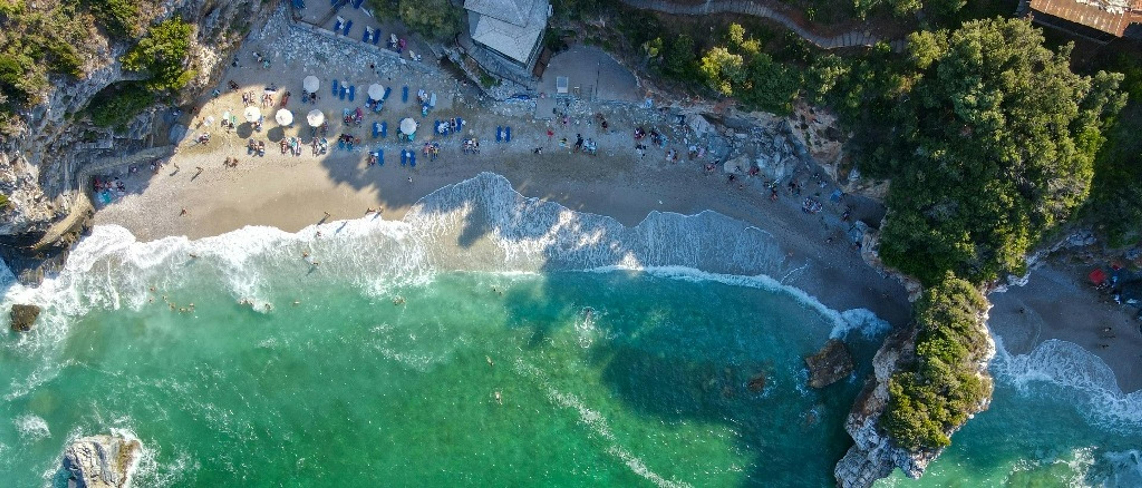Volos 🌿 at €64 rtn from Charleroi